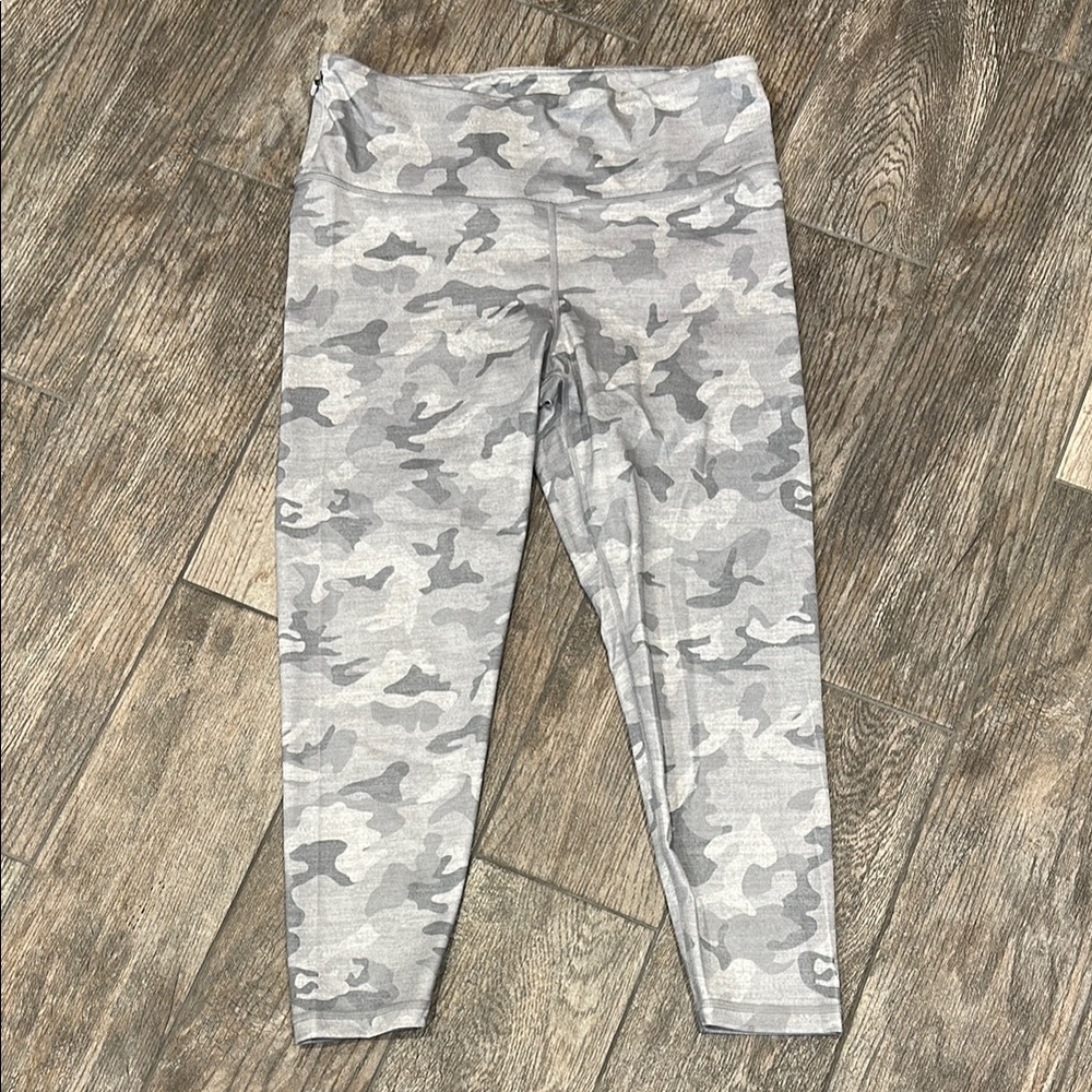 GAP Gray Camouflage Leggings High Waist Stretch